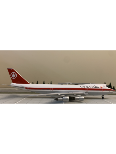 INFLIGHT 1:200 AIR CANADA BOEING 747-100 INFLIGHT 1:200 AIR CANADA BOEING 747-100