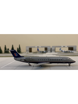 NG MODEL 1:200 UNITED EXPRESS BOMBARDIER CRJ200