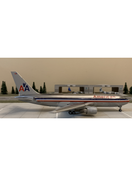 JC WINGS 1:200 AMERICAN BOEING 767-200ER