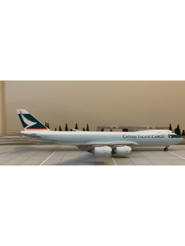 JC WINGS 1:200 CATHAY PACIFIC CARGO BOEING 747-8F