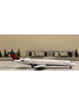 GEMINI JETS 1:200 DELTA CONNECTION BOMBARDIER CRJ-700