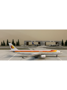 PHOENIX 1:400 IBERIA AIRBUS 330-300