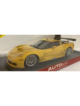 AUTOART 1:18 CHEVROLET CORVETTE C6R PLAIN BODY VERSION