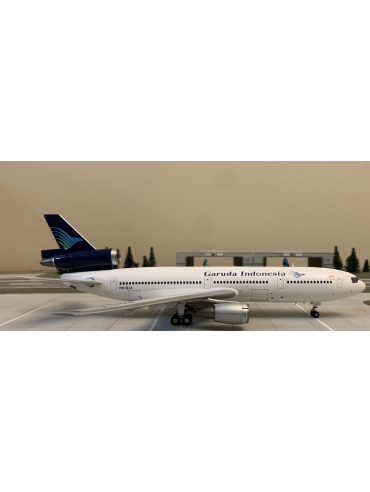 AVIATION 1:200 GARUDA INDONESIA DC-10-30