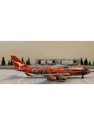 DRAGON 1:400 QANTAS BOEING 747-400