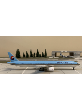 DRAGON 1:400 KOREAN AIR BOEING 777-300