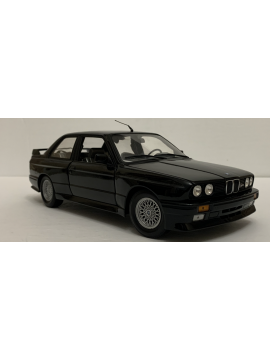 MINICHAMPS 1:18 BMW M3 1987