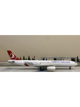 JC WINGS 1:200 TURKISH AIRLINES AIRBUS A330-300