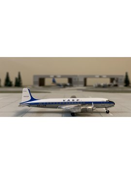 AEROCLASSICS 1:400 VASP DC-6