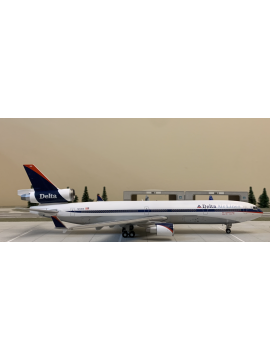 GEMINI JETS 1:200 DELTA AIR LINES MD-11