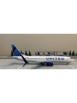 GEMINI JETS 1:200 UNITED BOEING 737-800