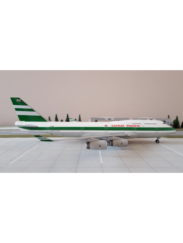 JC WINGS 1:200 CATHAY PACIFIC BOEING 747-400