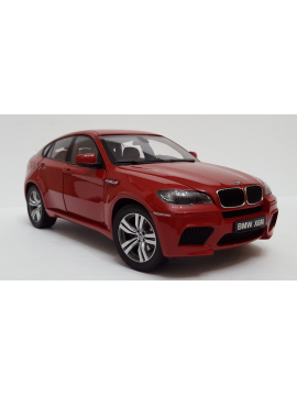 KYOSHO 1:18 BMW X6 M