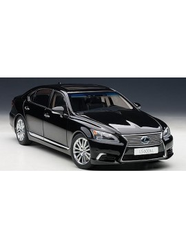 Autoart 1:18 LEXUS LS600hL