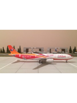 PHOENIX 1:400 CHINA EASTERN AIRBUS 330-300