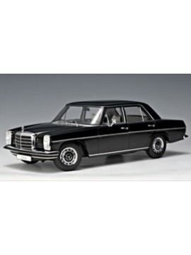 AUTOART 1:18 MERCEDES BENZ 220D