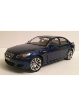 KYOSHO 1:18 BMW M5