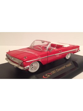 SIGNATURE MODELS 1:32 1961 CHEVROLET IMPALA