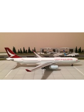 JC WINGS 1:200 CATHAY DRAGON AIRBUS A330-300