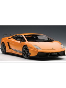 AUTOART 1:18 LAMBORGHINI  GALLARDO LP570-4 SUPERLEGGERA