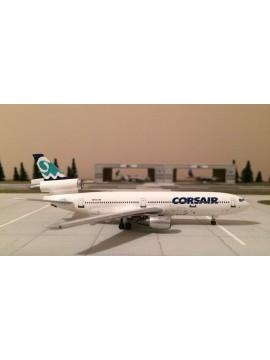 AEROCLASSICS 1:400 CORSAIR DC-10-30