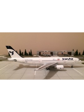JC WINGS 1:200 IRAN AIR AIRBUS A300-600R