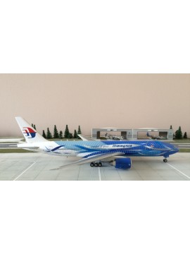 FLIGHTLINE/ JC WINGS 1:200 MALAYSIA BOEING 777-200 