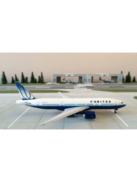 GEMINI JETS 1:400 UNITED BOEING 777-200